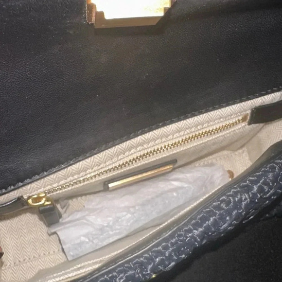 Tory Burch Fleming Small Shoulder Bag - Picture 7 of 8